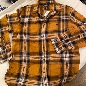 Banana Republic Men’s Plaid Shirt- new with tags